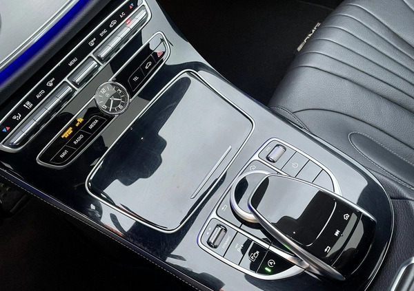 Mercedes-Benz CLS cena 199900 przebieg: 140408, rok produkcji 2018 z Debrzno małe 704